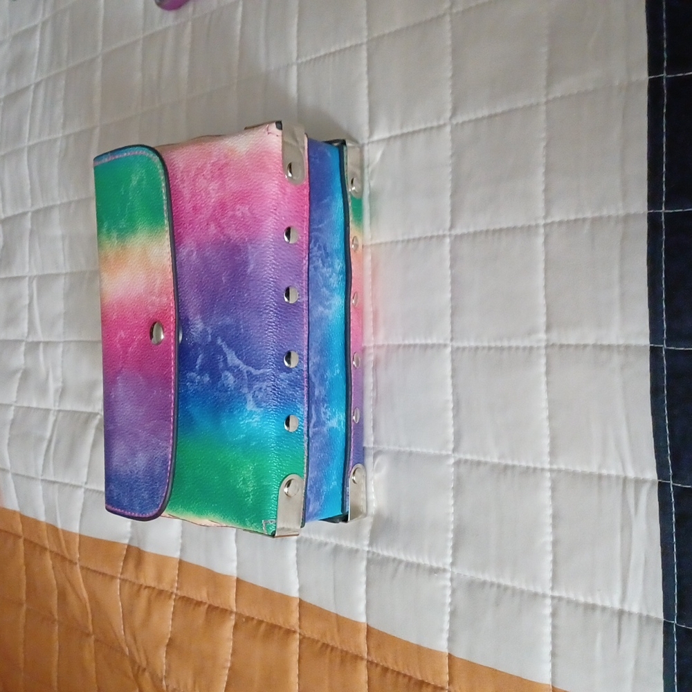 Rainbow Purse - Picture 2 of 6